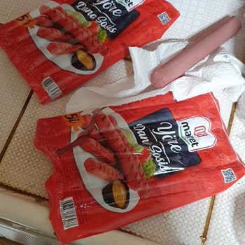 Maret'in Bozuk Sosis Satması