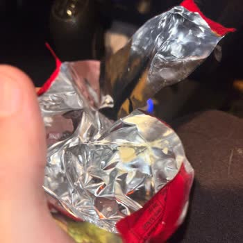 Eti Gıda Eti Topkek İçinden Plastik Çıktı