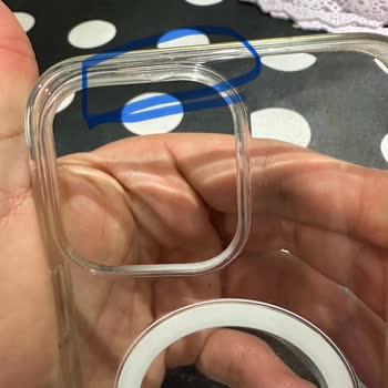 iPhone Renk Değiştirmez Diye Satılan Magsafe Karardı Ve Değiştirmediler.