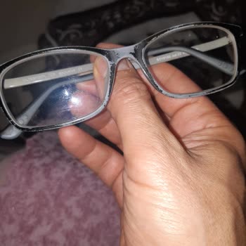 Soleil Gözlük Çerçevesi Boyası Sökülüyor