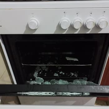 Arçelik Fırının İç Camı Patladı!