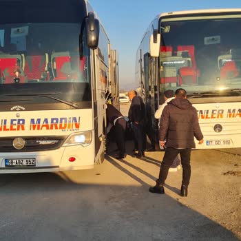 Mardin Dilmenler Turizm Geç Kalması Şoförüne Telefon Ve Sigara Kullanması