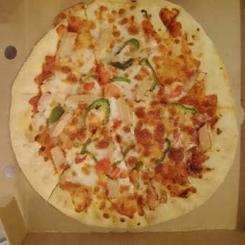 Pizza Hut Büyük Boy Pizza Siparişime Orta Boy Pizza Getirdi
