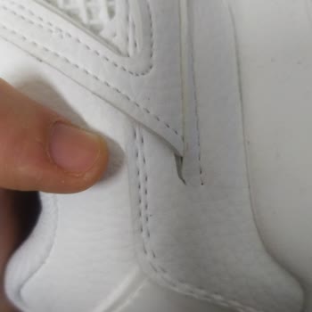 Sneakerhane Defolu Ürün Ve İlgisiz Hizmet!