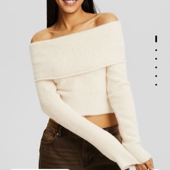 Bershka Ürün Etiketiyle Oynanması