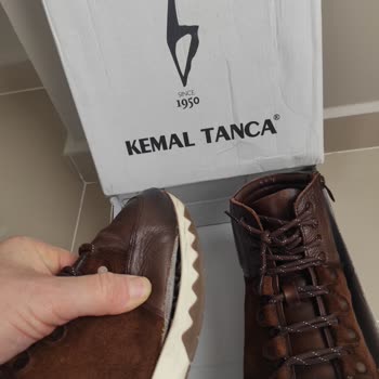 Tamer Tanca Dan Ayakkabı Almak Mı!