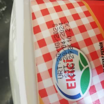 Ekici Peynir Ekici Beyaz Peynir Kutu Şişmiş Ürün Bozulmuş