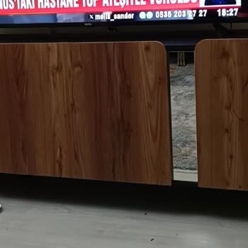 Vallens'i Home Televizyon Konsolunun Alt Tarafı Hasarlı Geldi