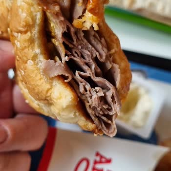 Arbys Görsel Ve Ürün Aldatmacası