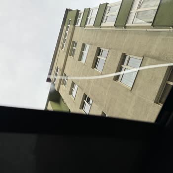 Skoda Cam Tavandan Bagaja Su Gidiyor