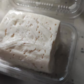 Peynirci Baba Peynirden Çıkan Kapak