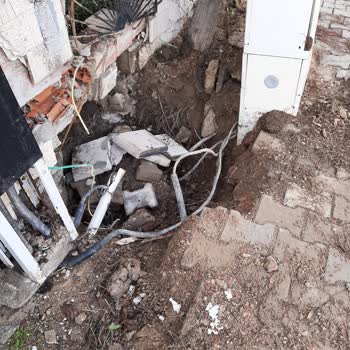 Gediz Elektrik Açtığı Çukur Ve Verdiği Zararı Karşılamıyor