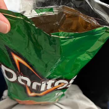 BİM Markette Deforme Olmuş Doritos Cips Satılması