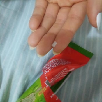 Ülker İçinden Küçük Bir Sert Cisim Çıkması