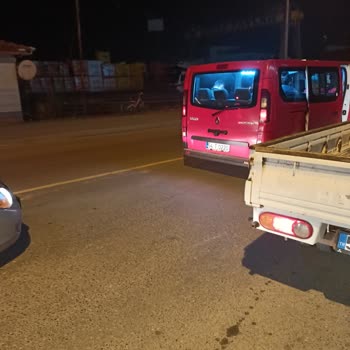 Sakarya Büyükşehir Belediyesi Güneşler Serdivan Dolmuşu Şikayet. Neredeyse Düşüyordum