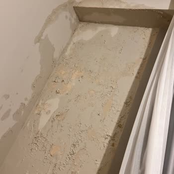 Emlak Konut Bizim Mahalle Duvar Sızıntıları