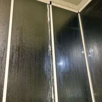 Emlak Konut Bizim Mahalle Duvar Sızıntıları