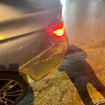 Elibol Turizm Arabama Çarpıp Kaçtı