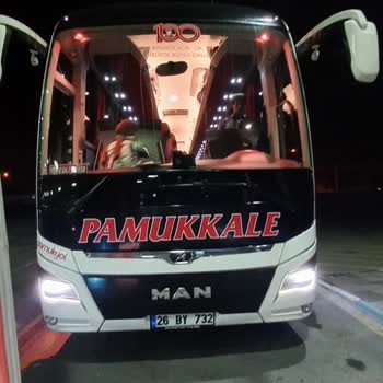 Pamukkale Turizm Hostesin Kaba Tavrı, Arkasını Dönüp Gitmesi.