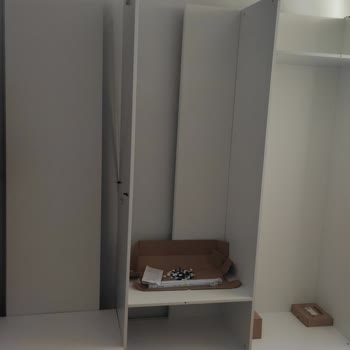 Vivense Showroomda Ki Üründen Farklı Ve Kalitesiz Koca Dolap Eksik Geldi