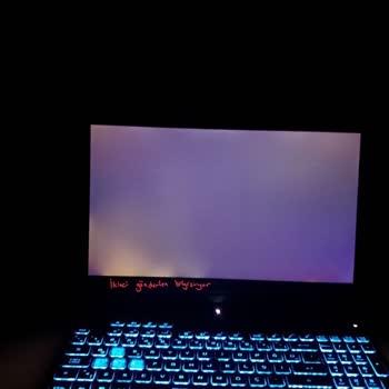 Asus Bilgisayar Tuf A15 Işık Sızması