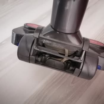 Dyson Süpürge Başlığının Kırılması