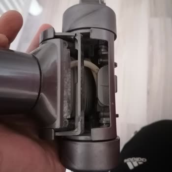 Dyson Süpürge Başlığının Kırılması