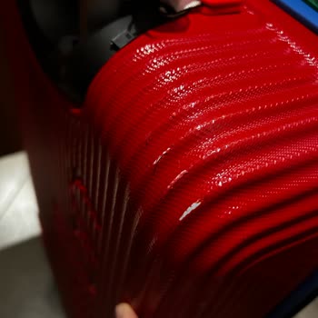 THY Çalışanların Kırdığı Valizlerin Sorumluluğunu Almıyor