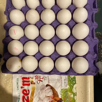 Tazem Yumurta TAZE'M Marka L Yumurta Alıyorsun İçinden Küçük Yumurta Çıkıyor