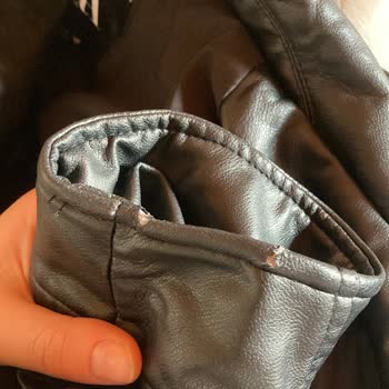 Zara Deri Ceket Derisi Dökülüyor
