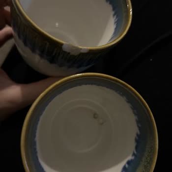 Madame Coco Paketten Kırık Çıkan Kupa