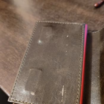 Hepsiburada Kullanılmış Ve Yıpranmış Farklı Renkte Ürün Gönderdi