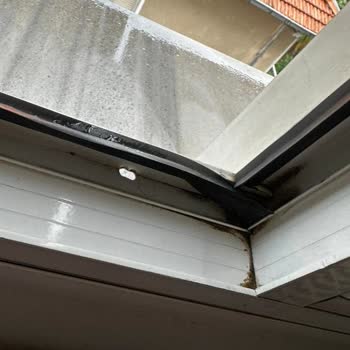 İzmir Karşıyaka Ege Temizlik Hizmetleri Konusunda Maalesef Olumsuz Bir Deneyim
