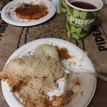 Pidem Çiğ Künefe Yapmaya Başlamış