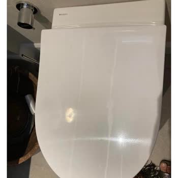 Geberit Klozet Kapağındaki Leke