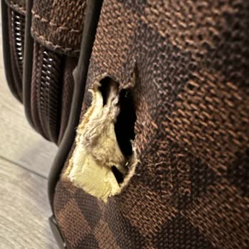 Pegasus Deri Valizimizi 15 Cm. Çapında Deldi Ve Telafi Etmedi!