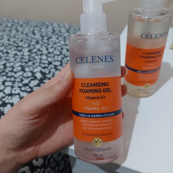 Celenes By Sweden Celenes Markası İki Aynı Ürünün Renkleri Birbirinden Farklı