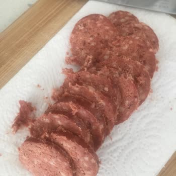 Başyazıcı İnan Sucuk, "sucuk" Değil Galiba?