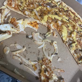 Domino's Pizza Pişmemiş Bol Soğan