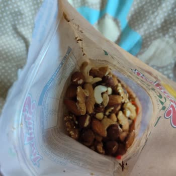 BİM Kurtlu Ve Bozuk Simbat Kuruyemiş