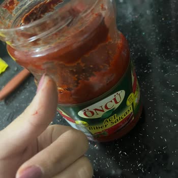 Öncü Salça Öncü Biber Salçasının İçinden Çıkan Yabancı Madde