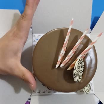 Nur Pastaneleri Müşteriye Yanlış Bilgi