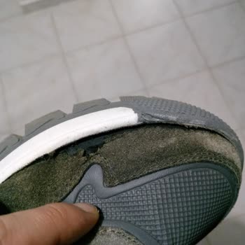 U. S. Polo Assn. Bayan Bot 2. Ayında Soyulmaya, Yırtılmaya Başladı