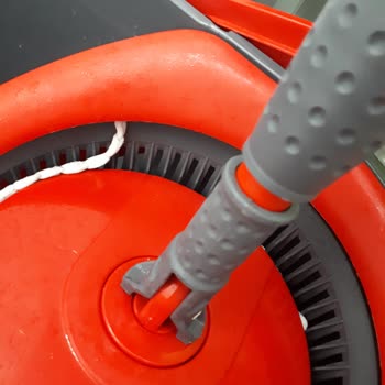 Vileda Kalitesiz Otomatik Mop