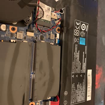 Monster Notebook Tulpar T5 Notebook Batarya Sorunu