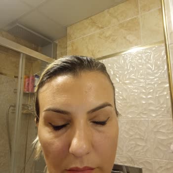 Derin Dindin Güzellik Merkezi D**** Dindin Güzellik Merkezi Kalıcı Makyaj Mağduru...