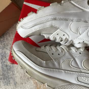 Sneaks Up Saha Mağazacılık A. Ş. Tüketici Hakem Heyetini Hiçe Sayıyor!