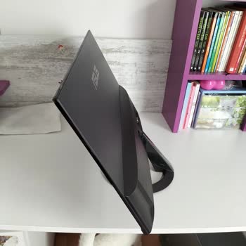 Asus Bilgisayar Üretim Hatalı Gelen Monitör!