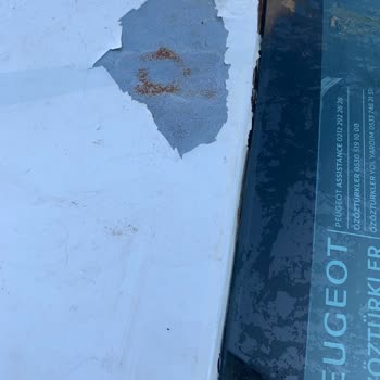 Peugeot 301 Sıfır Arabada 8 Sene Sonra Boya Kabarması