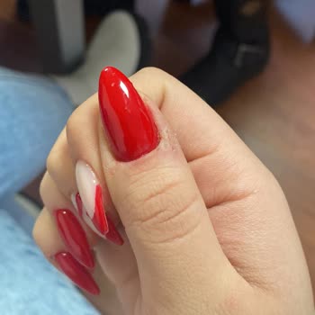 Natural Nail House Protez Tırnak Yapımı
